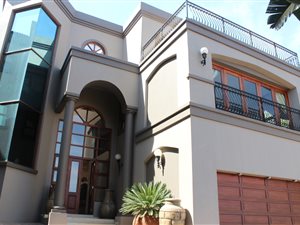3 Bed House in Glenvista