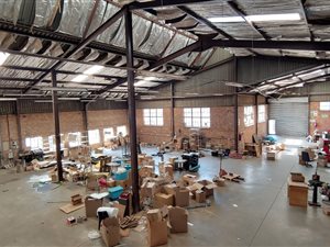 1150 m² Industrial space in Amalgam