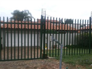 3 Bed House in Buccleuch