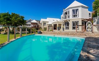 4 Bedroom House in Leisure Isle
