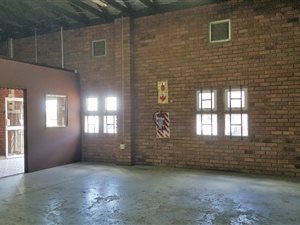 170 m² Commercial space in Alton