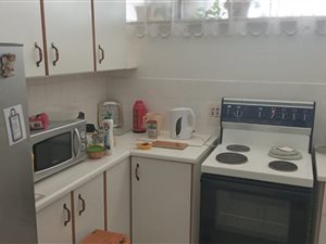 3 Bed Apartment in Amanzimtoti