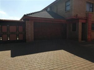 3 Bed Cluster in New Redruth