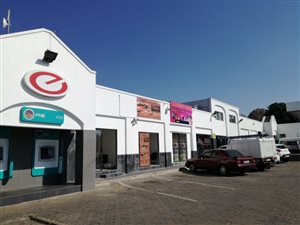 54 m² Retail Space in Newlands