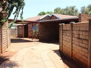 2 Bed House in Chantelle