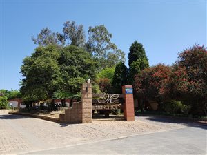 3 Bedroom Apartment in Paulshof