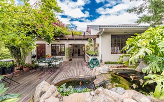 4 Bedroom House in Hout Bay and surrounds