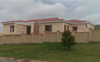 3 Bedroom House in Kragga Kamma