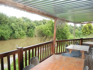 2.2 ha Farm in Albert Falls