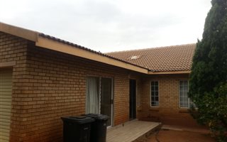 3 Bedroom House in Dorandia