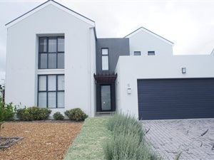 3 Bed House in Amandelsig