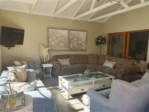 9 Bed House in Eureka