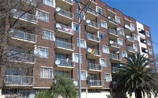 1 Bedroom Apartment in Vereeniging Central