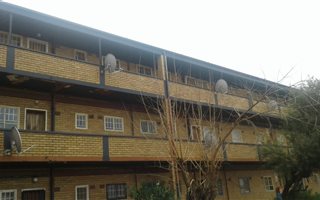 2 Bedroom Apartment in Vanderbijlpark CW5