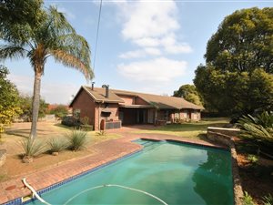 4 Bed House in Aviary Hill
