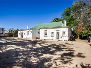5 Bed House in Oudtshoorn Central