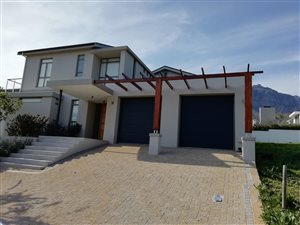 5 Bed House in Brandwacht