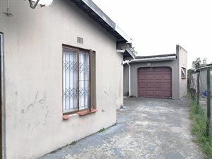 4 Bed House in Aquadene