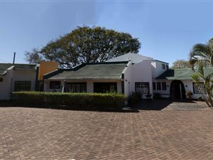 9.7 ha Farm in White River