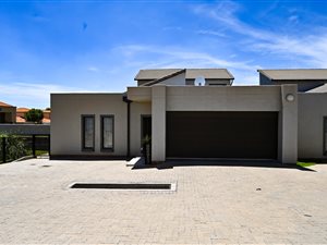 4 Bed Cluster in Summerset