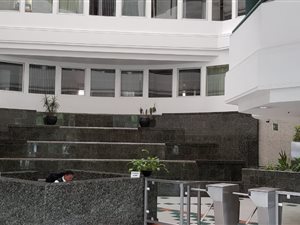 133.070007324219 m² Office Space in Bruma