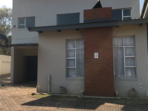3 Bed Townhouse in Baileys Muckleneuk