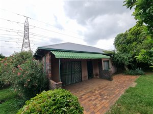3 Bed House in Moffat View