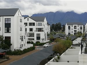 2 Bed Apartment in De Velde