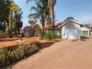 3 Bed House in Eldorette