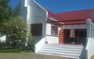 3 Bedroom House in Langerug