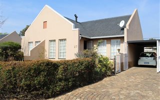 2 Bedroom Townhouse in Albertsdal
