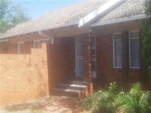 3 Bed House in Dennesig