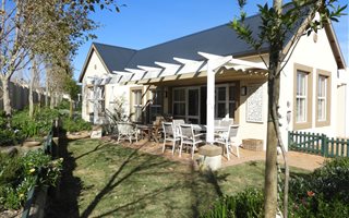 2 Bedroom House in Schonenberg Estate