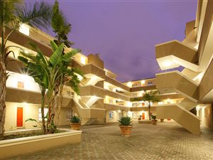 2 Bedroom Apartment in Bellville Central