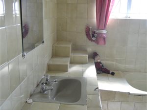4 Bed House in Eendracht