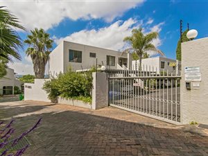 2 Bed Apartment in Victory Park