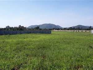 782 m² Land available in Brits Central