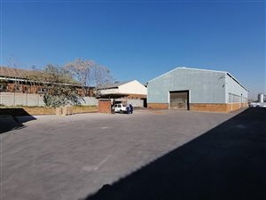 1100 m² Industrial space in Anderbolt