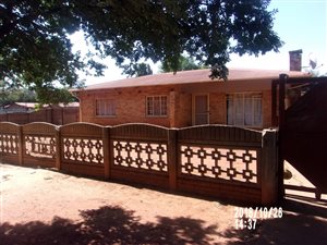 3 Bedroom House in Vanderbijlpark CW