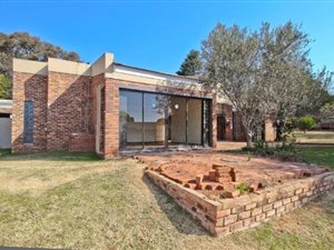 5 Bed House in Robin Hills
