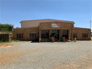 3655 m² Commercial space in Hartbeesfontein