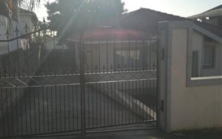 3 Bedroom House in Shallcross