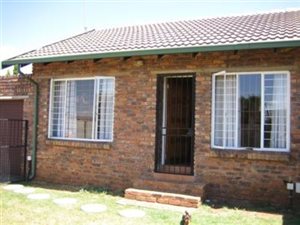 2 Bed Simplex in Highveld