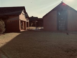 Bachelor apartment in Retire at Midstream
