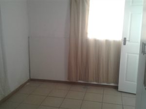 Bachelor apartment in King Williams Town