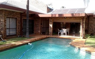 4 Bedroom House in Amandasig
