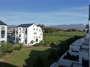 2 Bed Apartment in De Velde