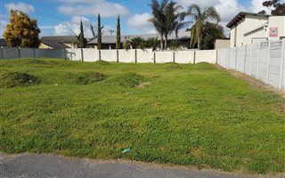 350 m² Land available in Newton