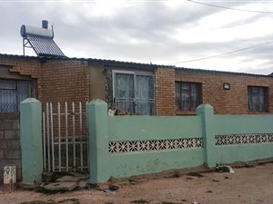 2 Bedroom House in Kwazakhele