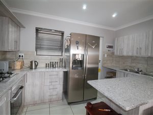 2 Bed Townhouse in Heuwelsig